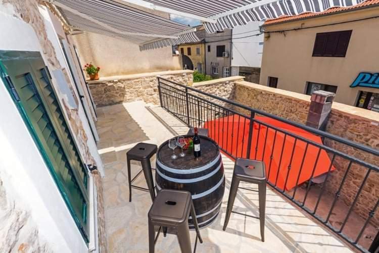 Appartement Kuca Za Odmor Megi à Posedarje Extérieur photo
